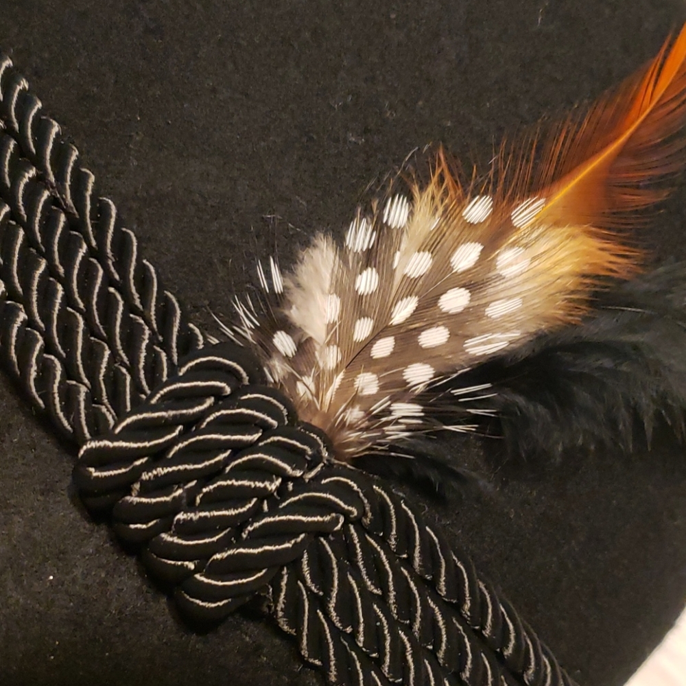 Hat - Picture 4 of 7